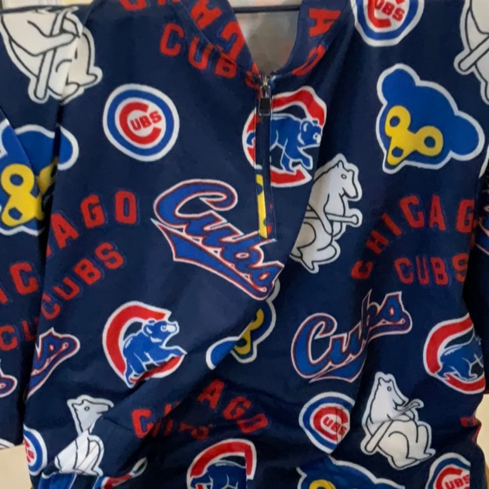 Chicago Cubs Top - Picture 4 of 6